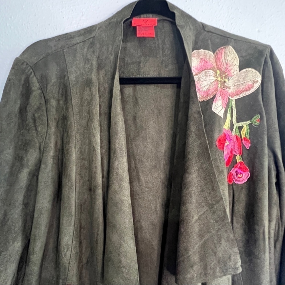 V CRISTINA OLIVE FAUX SUEDE  EMBROIDERED LONG-SLEEVED CARDIGAN/JACKET SZ M, EUC. - Picture 3 of 7